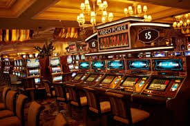 Platform kingbet89 menampilkan koleksi lengkap slot, kasino live, dan pasar sportsbook